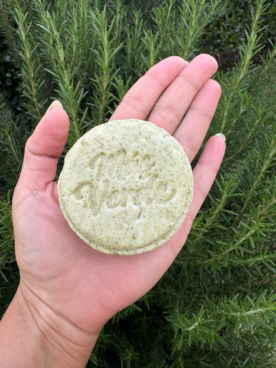 Cómo funcionan y cuánto duran los shampoos sólidos Más Verde?