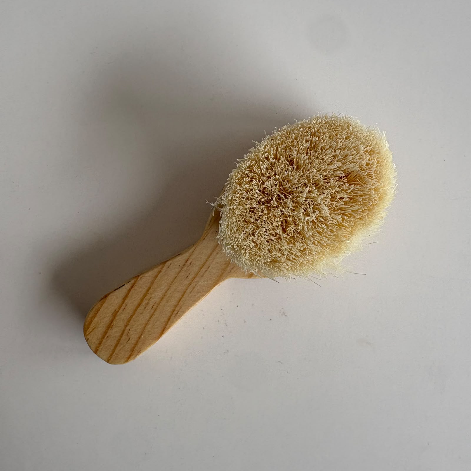 Cepillo Facial fibra blanda de Henequén